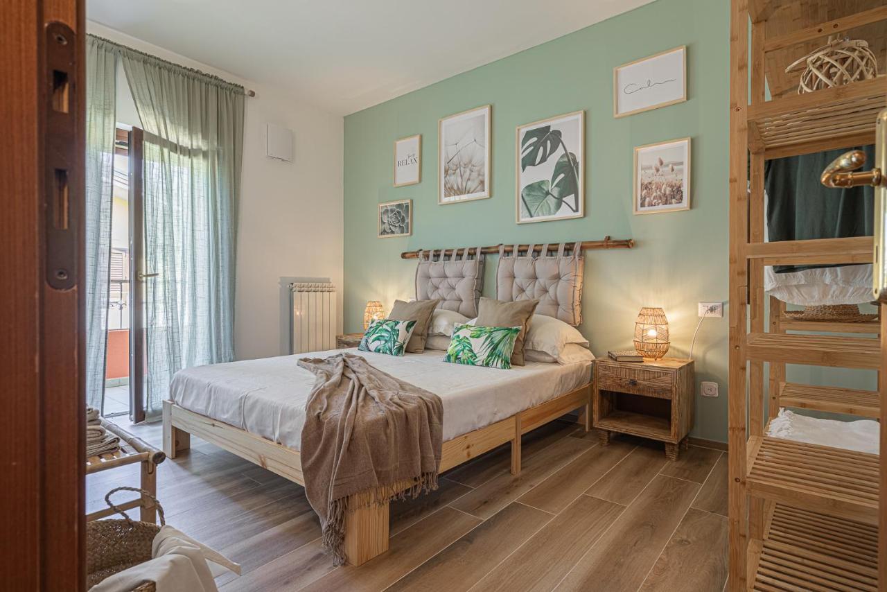 Dolce Vita Family Apartment Сирмионе Экстерьер фото